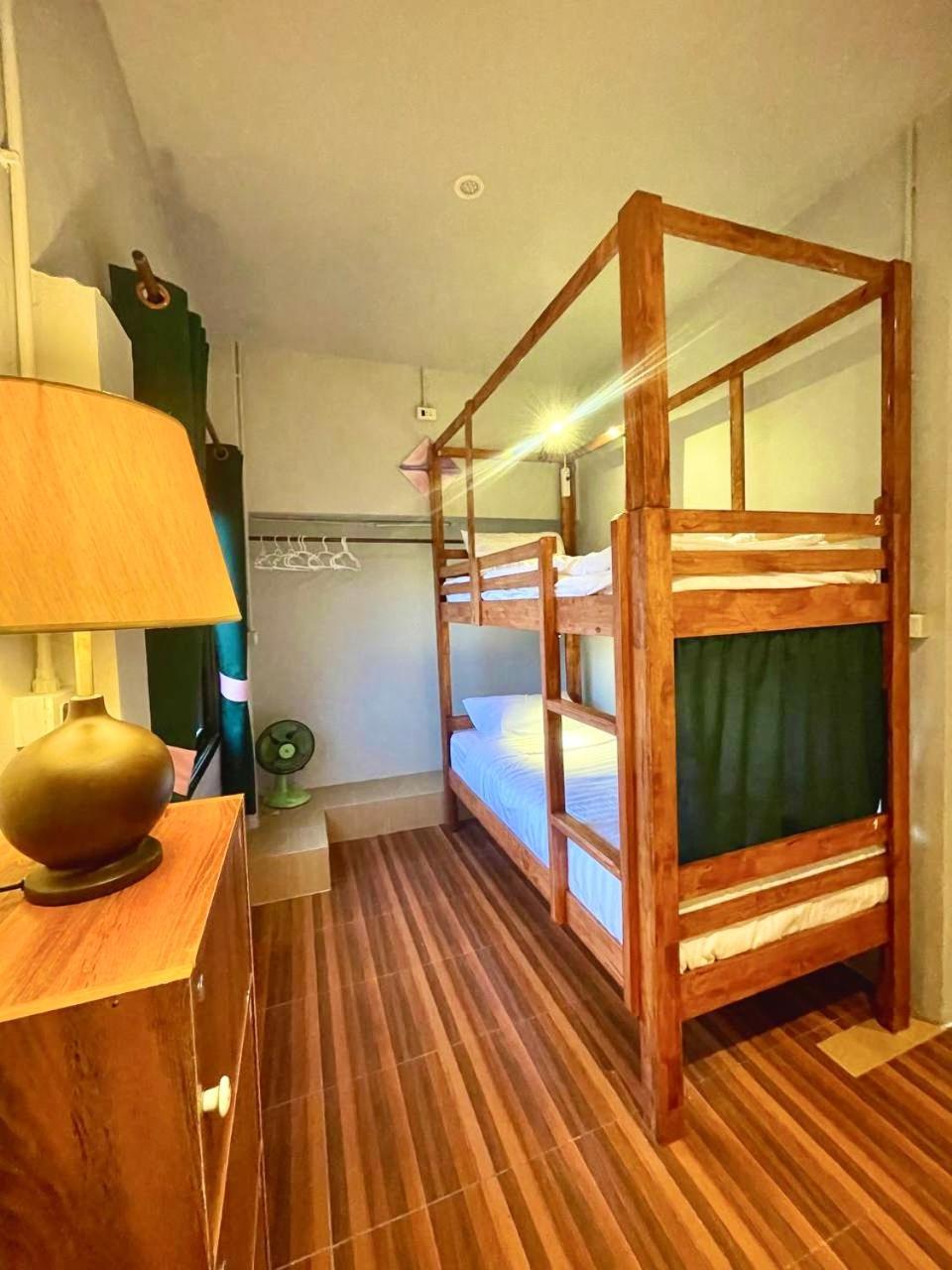 Propaganda Hostel كو بانغان المظهر الخارجي الصورة