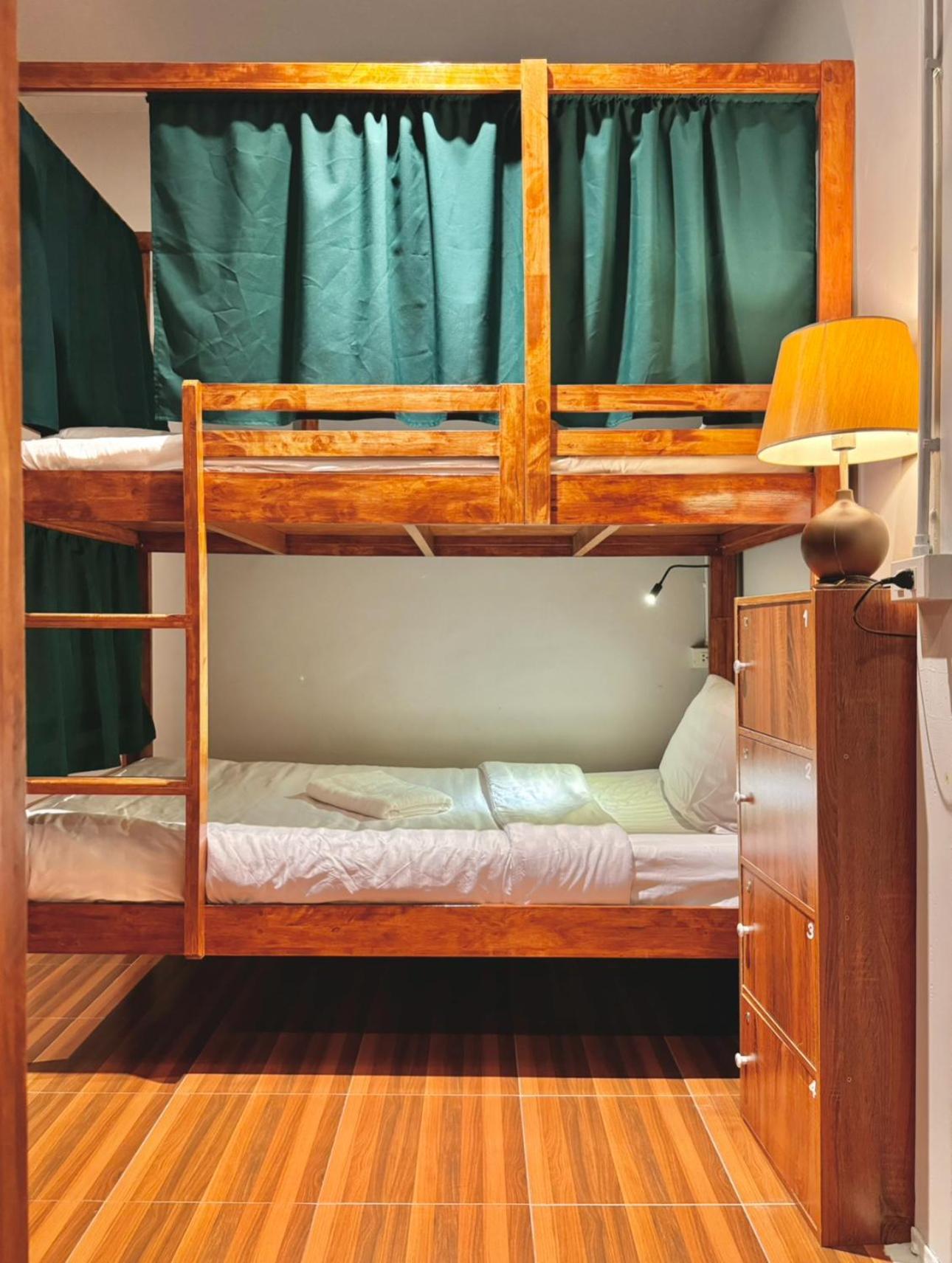 Propaganda Hostel كو بانغان المظهر الخارجي الصورة